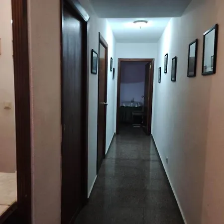 46-1- Комната в квартире для 1 или 3 человек в Аликанте * Аликанте