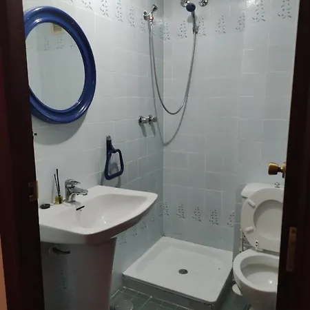 10-46-1- Комната В Квартире Для 4 Человек В Аликанте Homestay *